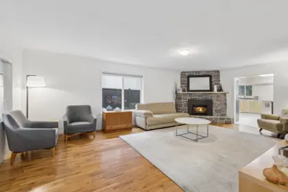 331 E 24th Street, North Vancouver, BC, North Vancouver — Single Family Residence for sale