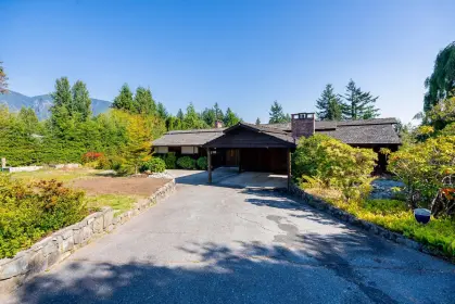540 Robin Hood Road, West Vancouver, BC, West vancouver — Single Family Residence for sale