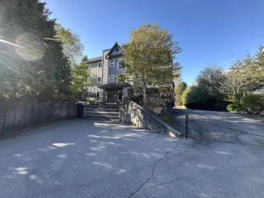 E204 40180 Willow Crescent, Squamish, BC, Squamish — Apartment/Condo for sale