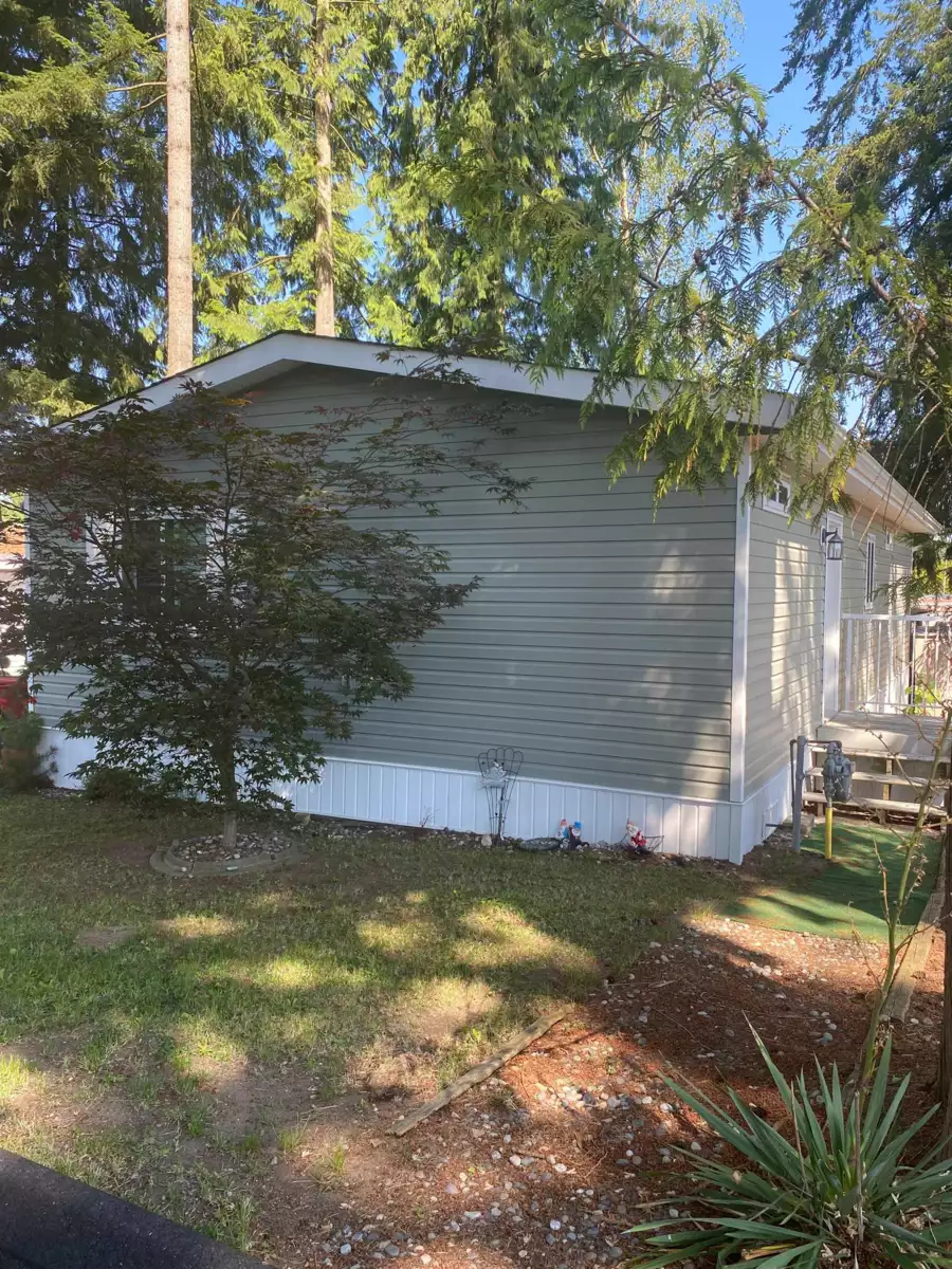 Bedroom 4 Photo of 35 24330 Fraser Highway, Langley, BC