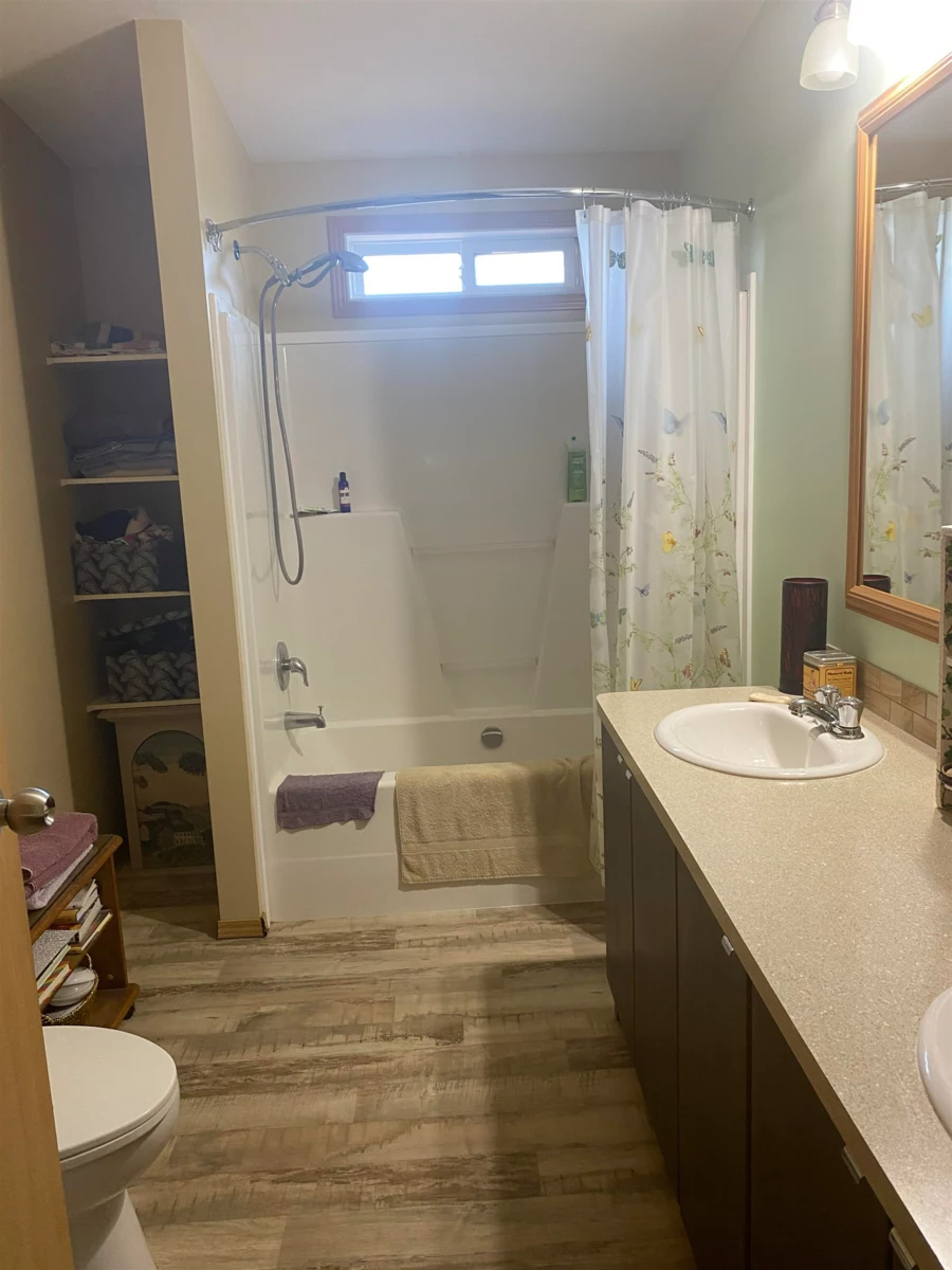 Family Room Photo of 35 24330 Fraser Highway, Langley, BC