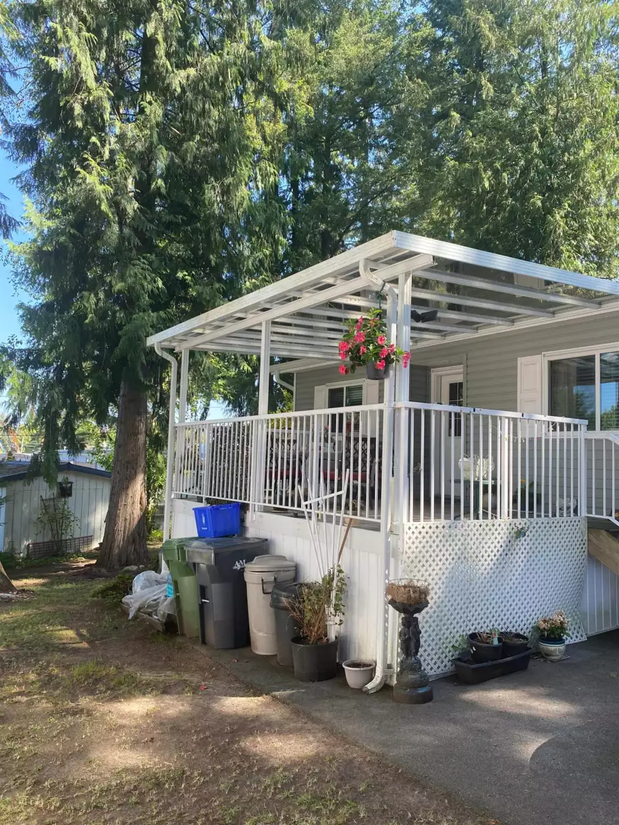 Guest Bathroom Photo of 35 24330 Fraser Highway, Langley, BC