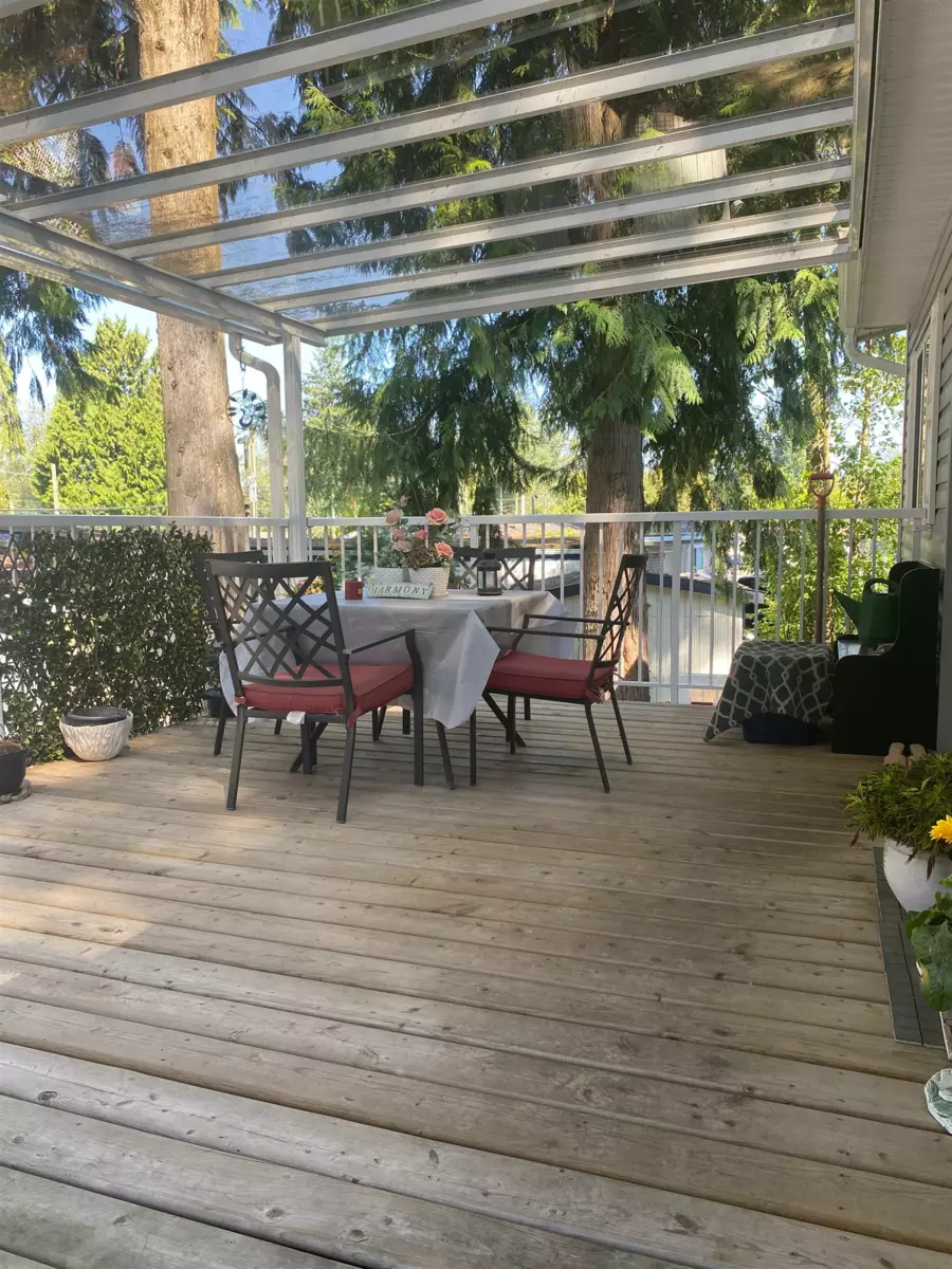 Primary Bathroom Photo of 35 24330 Fraser Highway, Langley, BC