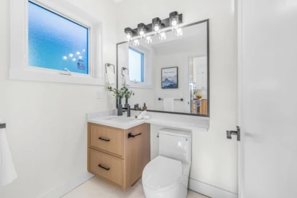 720 E 62nd Avenue, Vancouver, BC, Vancouver — Half Duplex for sale