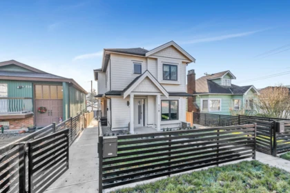 720 E 62nd Avenue, Vancouver, BC, Vancouver — Half Duplex for sale