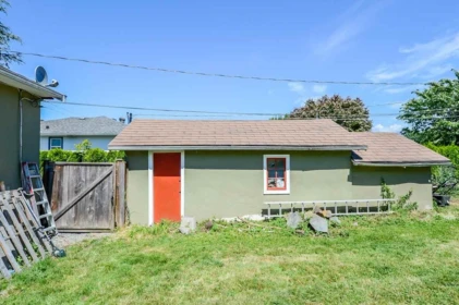 Kitchen Photo of 46496 Mayfair Avenue, Chilliwack, BC