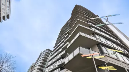 801 7360 Elmbridge Way, Richmond, BC, Richmond — Apartment/Condo for sale