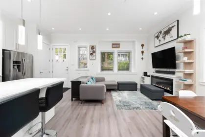 5485 Dundee Street, Vancouver, BC, Vancouver — Half Duplex for sale
