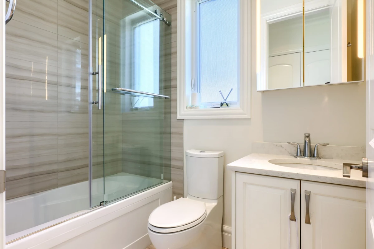 Guest Bathroom Photo of 11991 No. 2 Road, Richmond, BC