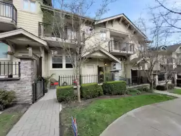 57 245 Francis Way, New Westminster, BC, New Westminster — Townhouse for sale