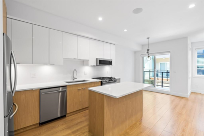 15 8140 166 Street, Surrey, BC, Surrey — Townhouse for sale