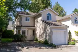 3 10056 154 Street, Surrey, BC