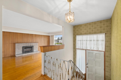 6595 St Charles Place, Burnaby, BC, Burnaby — Single Family Residence for sale