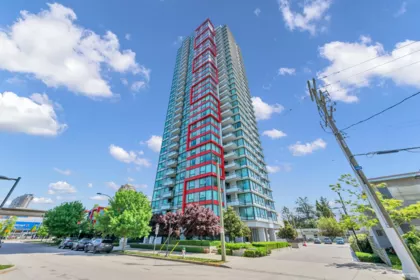 302 6658 Dow Avenue, Burnaby, BC, Burnaby — Apartment/Condo for sale