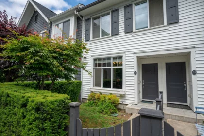 52 8130 136a Street, Surrey, BC, Surrey — Townhouse for sale