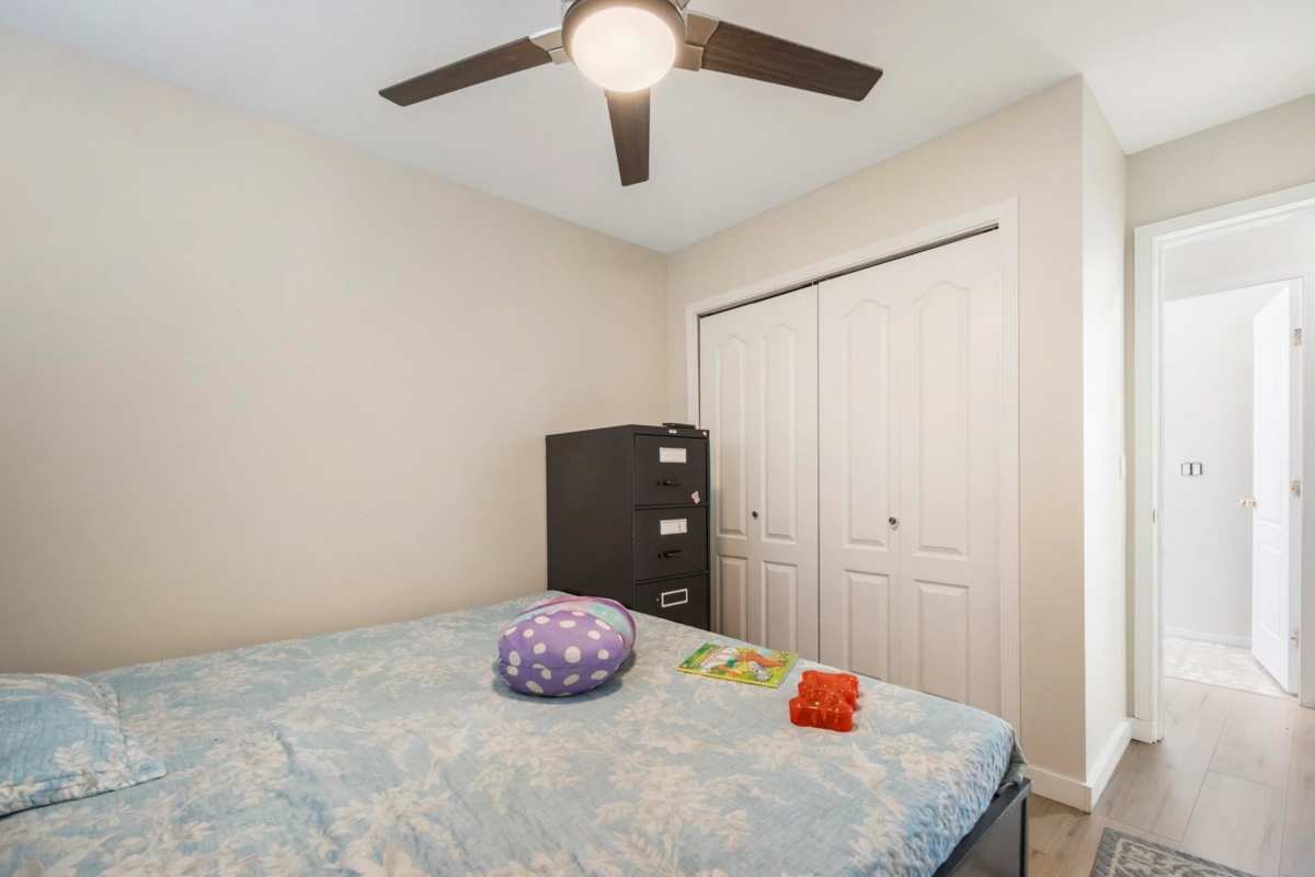 Laundry Room Photo of 30516 Robin Drive, Abbotsford, BC