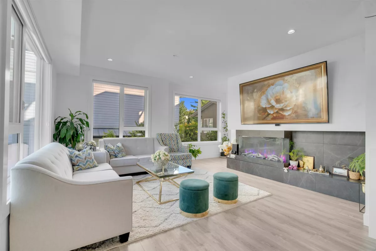 Kitchen Photo of 24 15030 28 Avenue, Surrey, BC