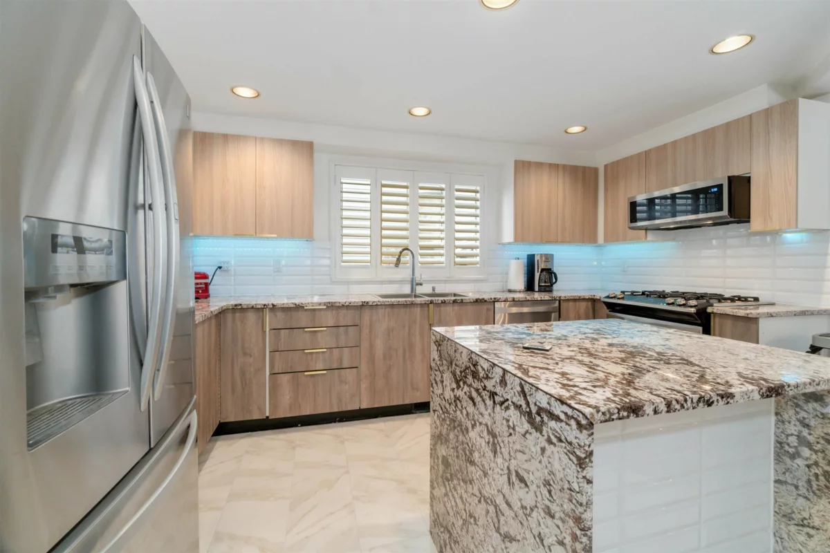 Dining Area Photo of 1633 Plateau Crescent, Coquitlam, BC