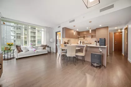 601 6538 Nelson Avenue, Burnaby, BC, Burnaby — Apartment/Condo for sale