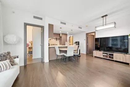 601 6538 Nelson Avenue, Burnaby, BC, Burnaby — Apartment/Condo for sale