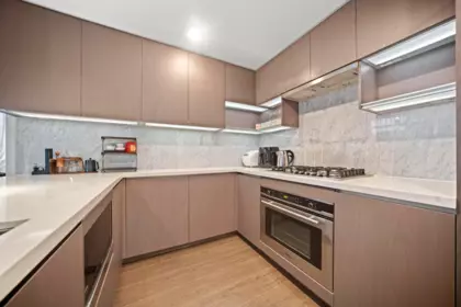 601 6538 Nelson Avenue, Burnaby, BC, Burnaby — Apartment/Condo for sale