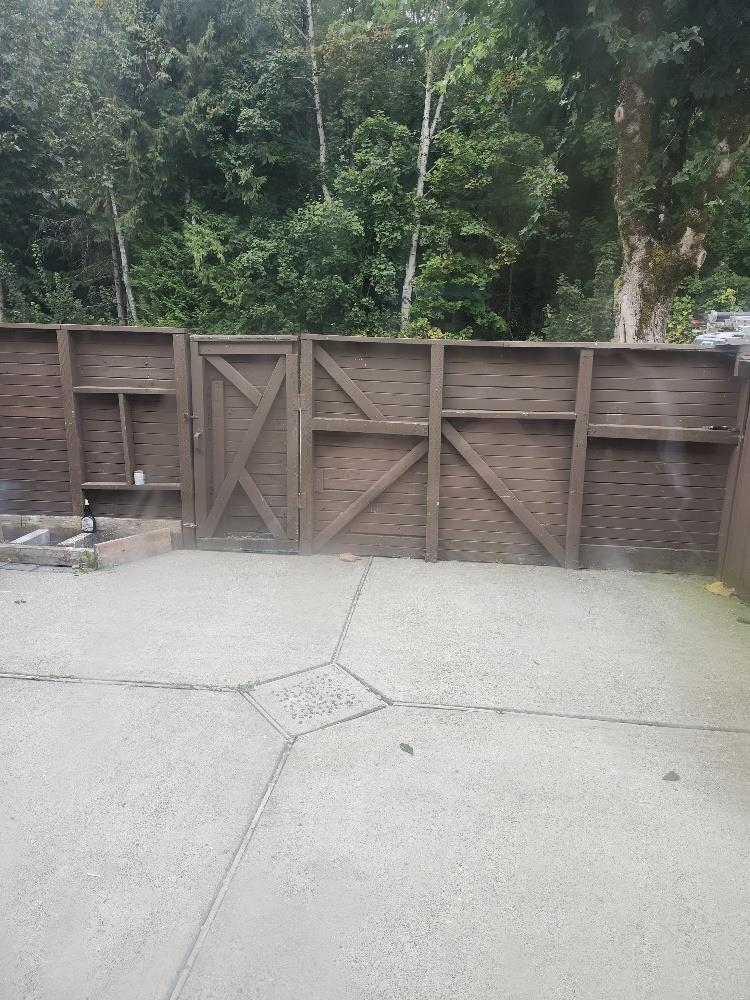 Garden / Landscaping Photo of 121 14159 104 Avenue, Surrey, BC