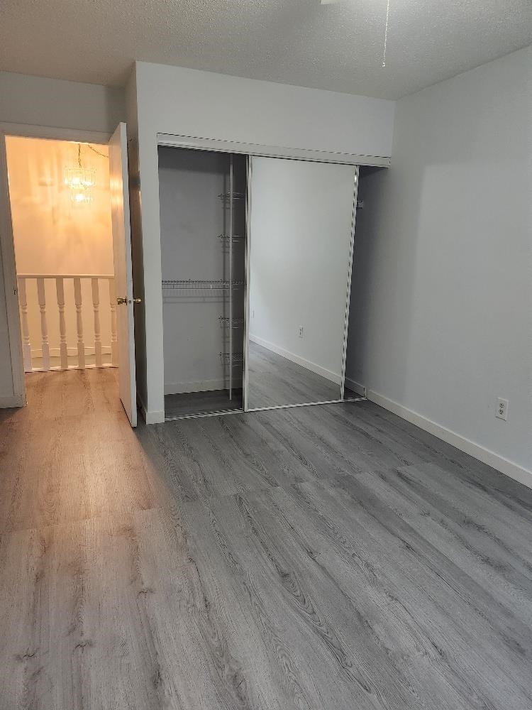 Mudroom Photo of 121 14159 104 Avenue, Surrey, BC