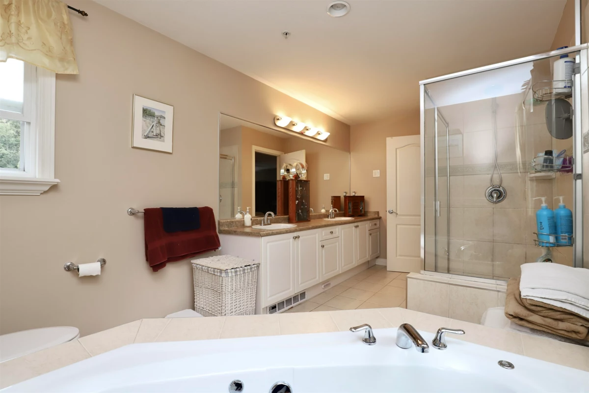 Laundry Room Photo of 13257 239b Street, Maple Ridge, BC