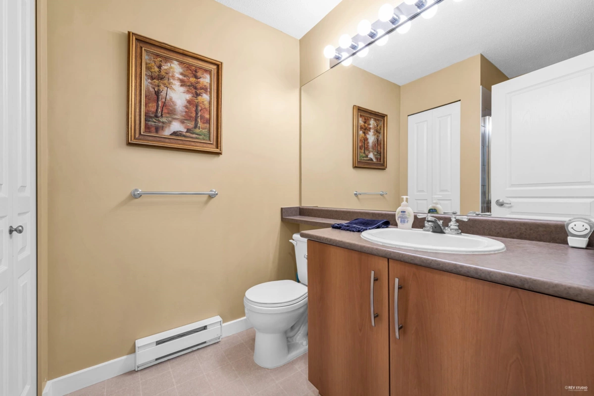 Powder Room Photo of 29 9833 Keefer Avenue, Richmond, BC