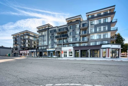 205 33816 South Fraser Way, Abbotsford, BC, Abbotsford — Apartment/Condo for sale