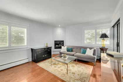 302 1555 Fir Street, White Rock, BC, White Rock — Apartment/Condo for sale