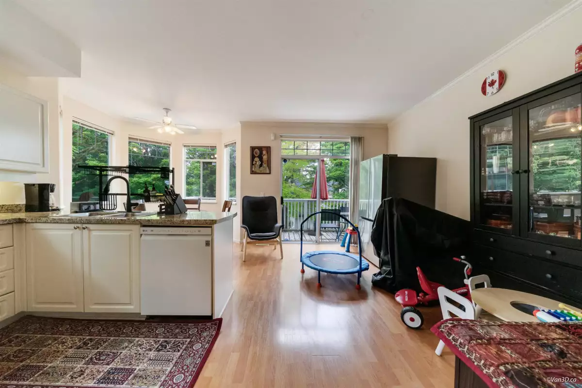 Kitchen Island Photo of 30 7501 Cumberland Street, Burnaby, BC