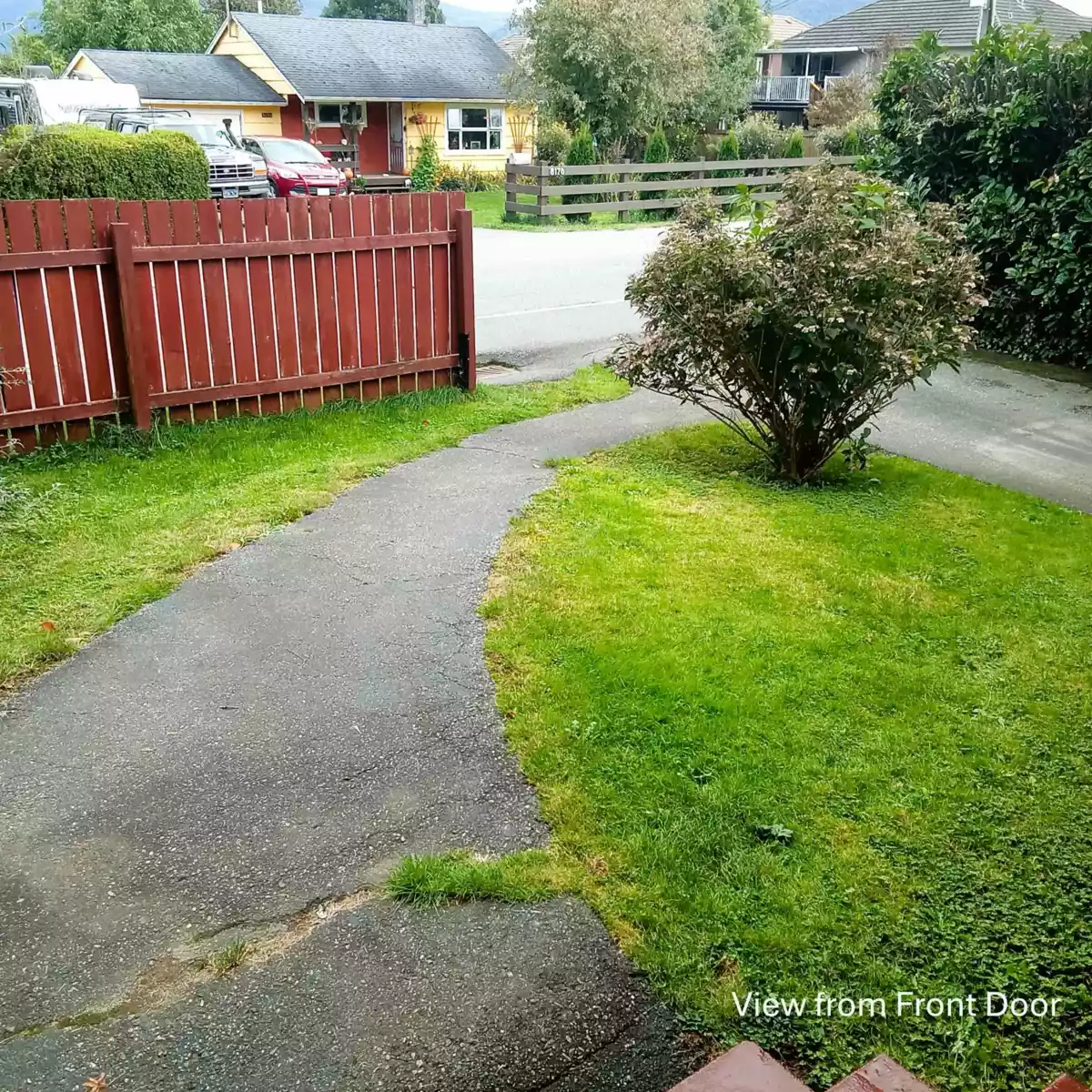Living Room Photo of 8187 Coleman Street, Mission, BC