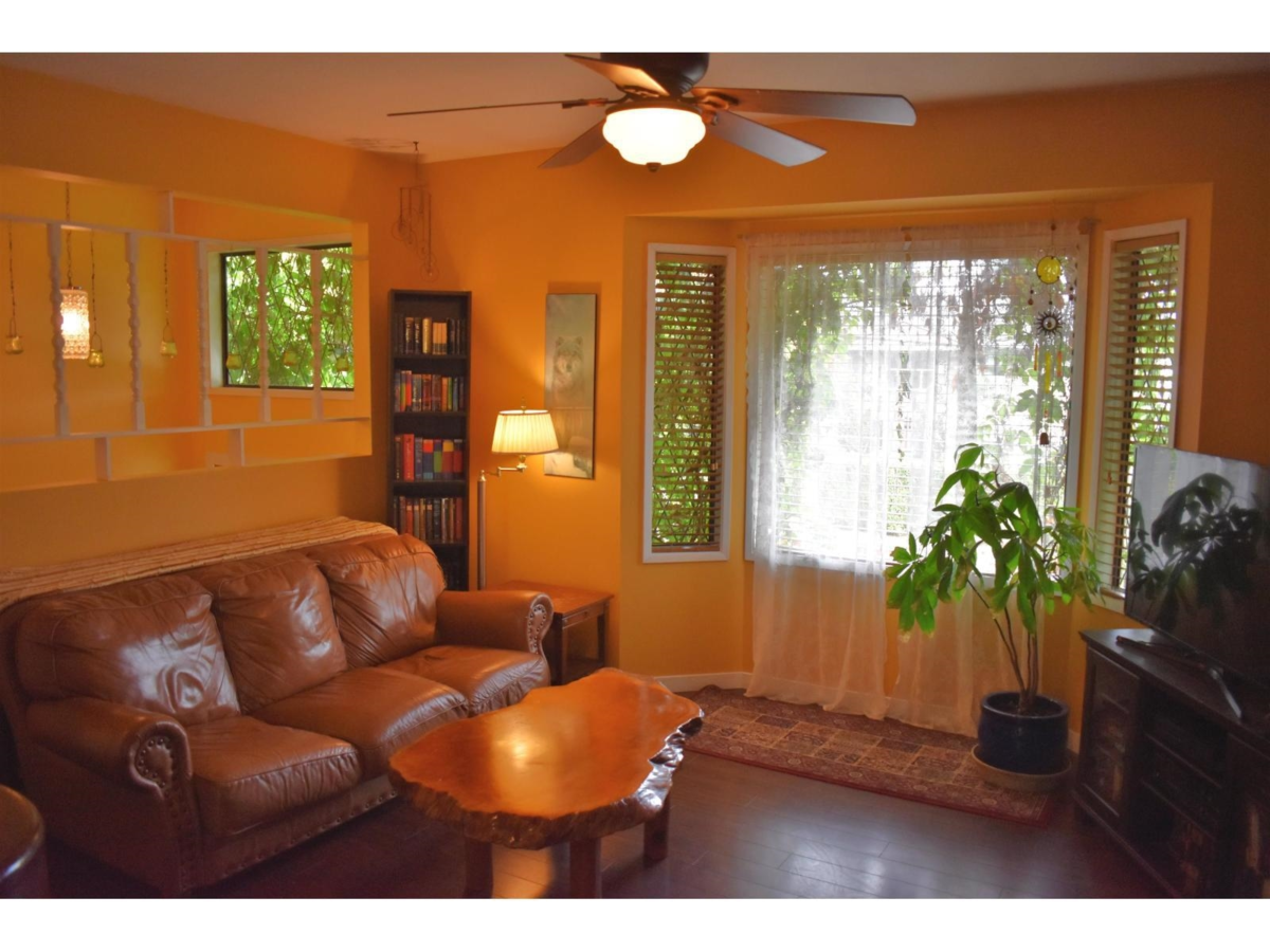 Mudroom Photo of 8187 Coleman Street, Mission, BC