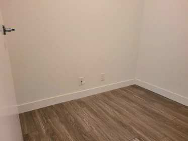2501 1283 Howe Street, Vancouver, BC