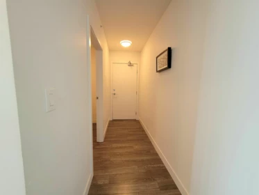 2501 1283 Howe Street, Vancouver, BC