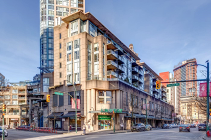 809 555 Abbott Street, Vancouver, BC, Vancouver — Apartment/Condo for sale