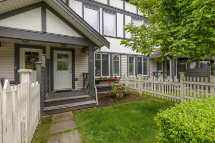 60 4401 Blauson Boulevard, Abbotsford, BC, Abbotsford — Townhouse for sale