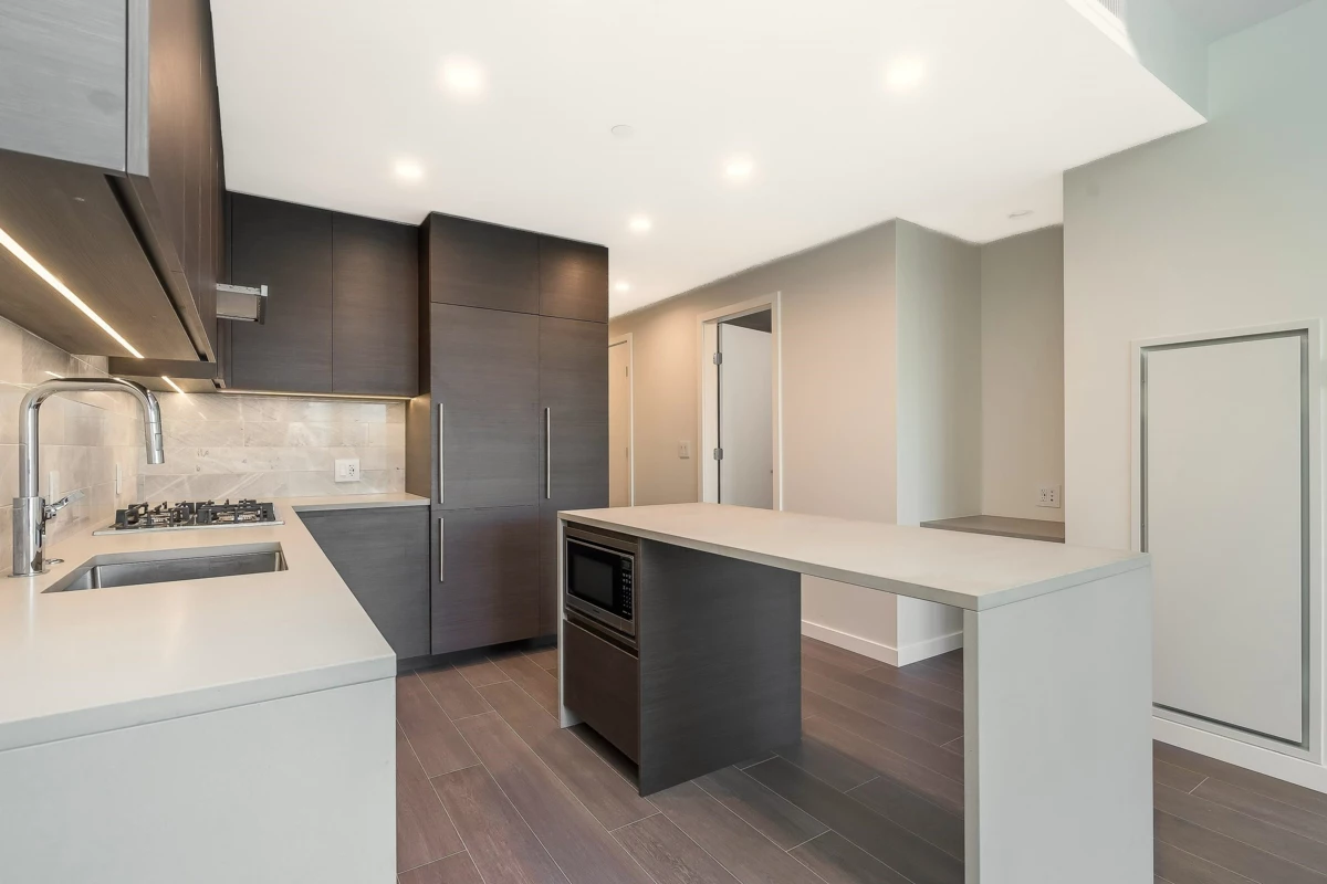 Kitchen Island Photo of 2304 2108 Gilmore Avenue, Burnaby, BC