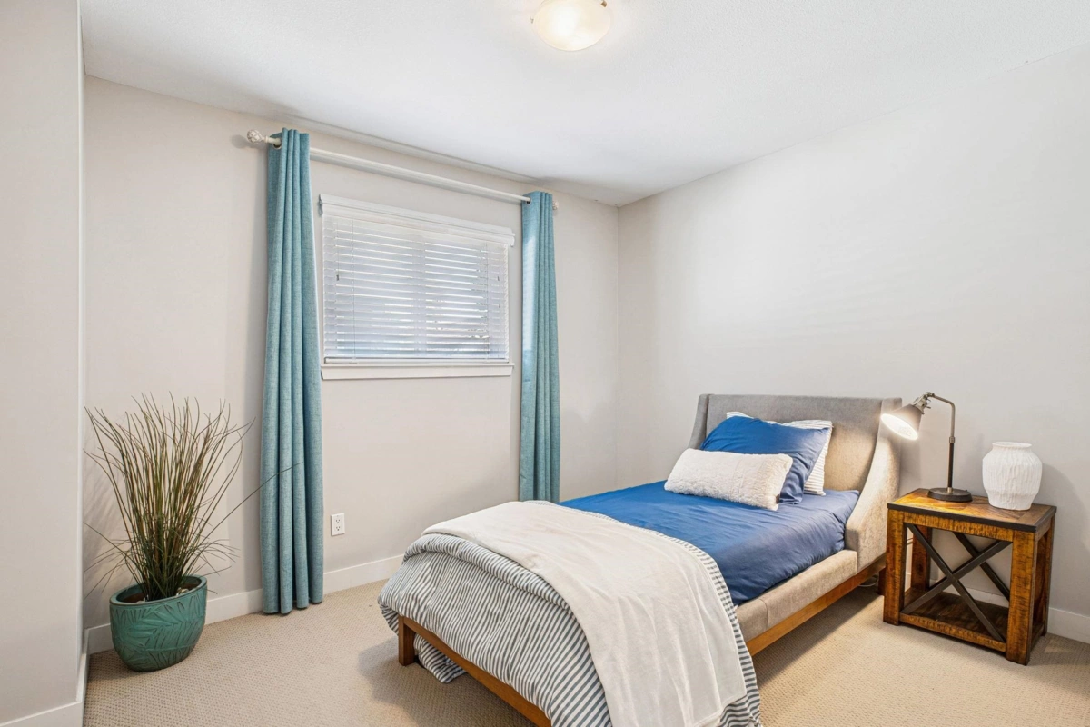 Entry Foyer Photo of 6157 150a Street, Surrey, BC