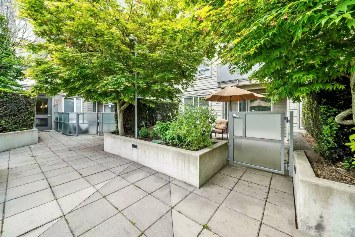 Guest Bathroom Photo of 222 10880 No. 5 Road, Richmond, BC