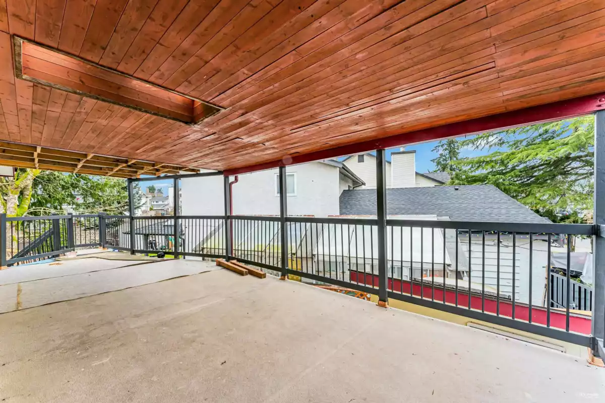 Breakfast Nook Photo of 6735 133 Street, Surrey, BC