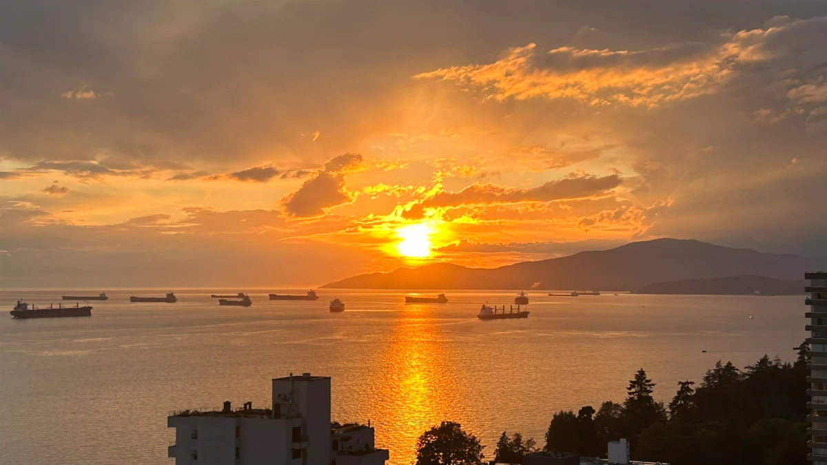 Hallway Photo of 1206 1850 Comox Street, Vancouver, BC