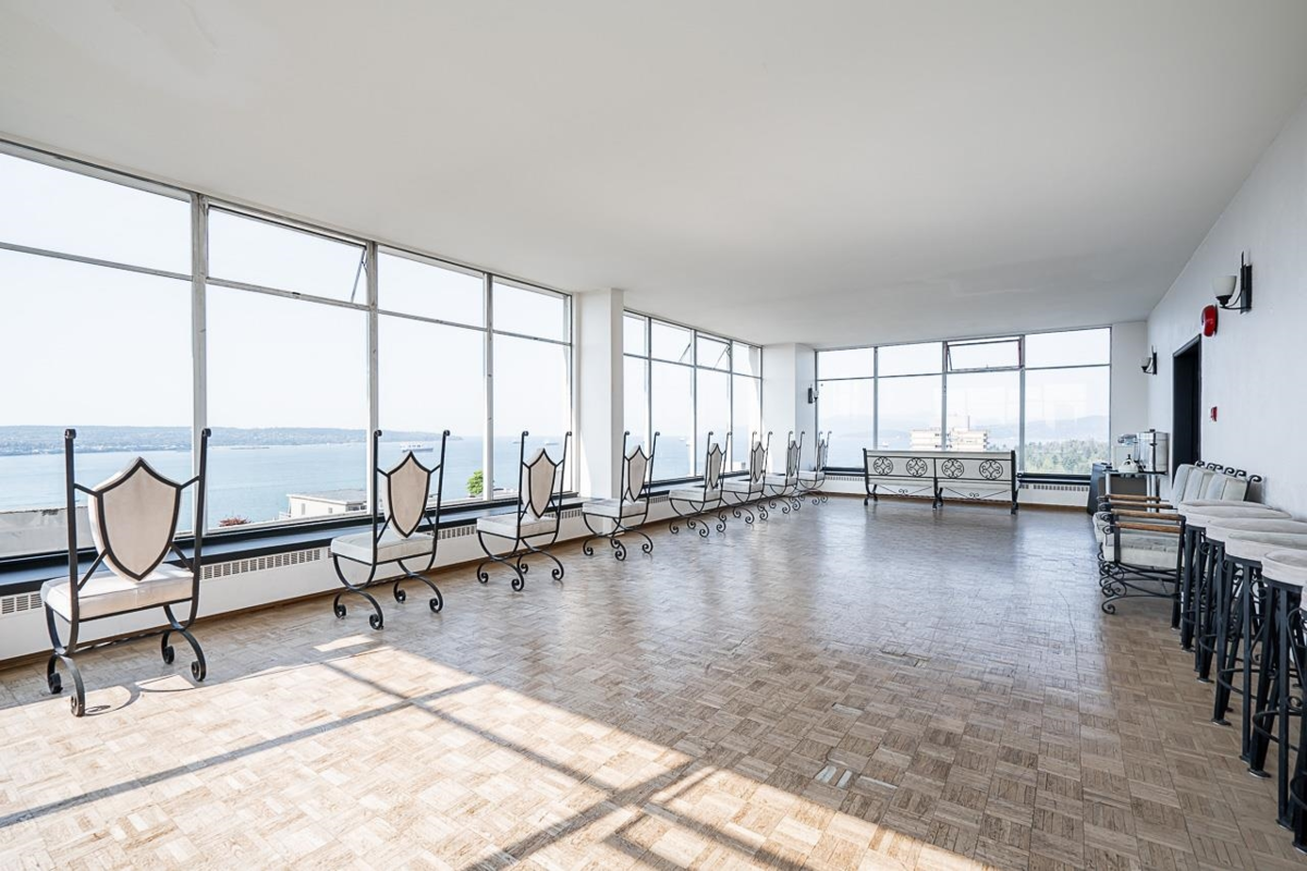 Laundry Room Photo of 1206 1850 Comox Street, Vancouver, BC