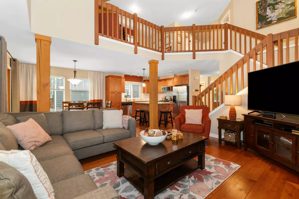 Kitchen Island Photo of 1820 Ravenwood Trail, Lindell Beach, BC