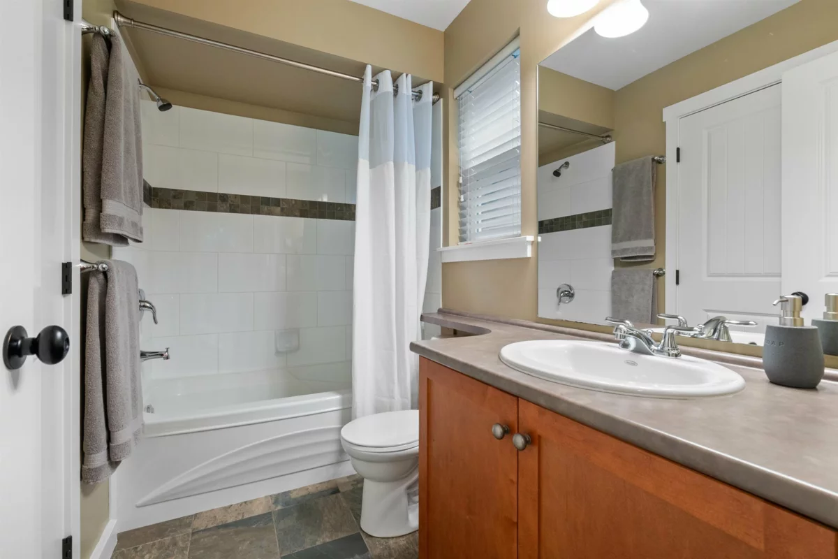 Office / Den Photo of 1820 Ravenwood Trail, Lindell Beach, BC