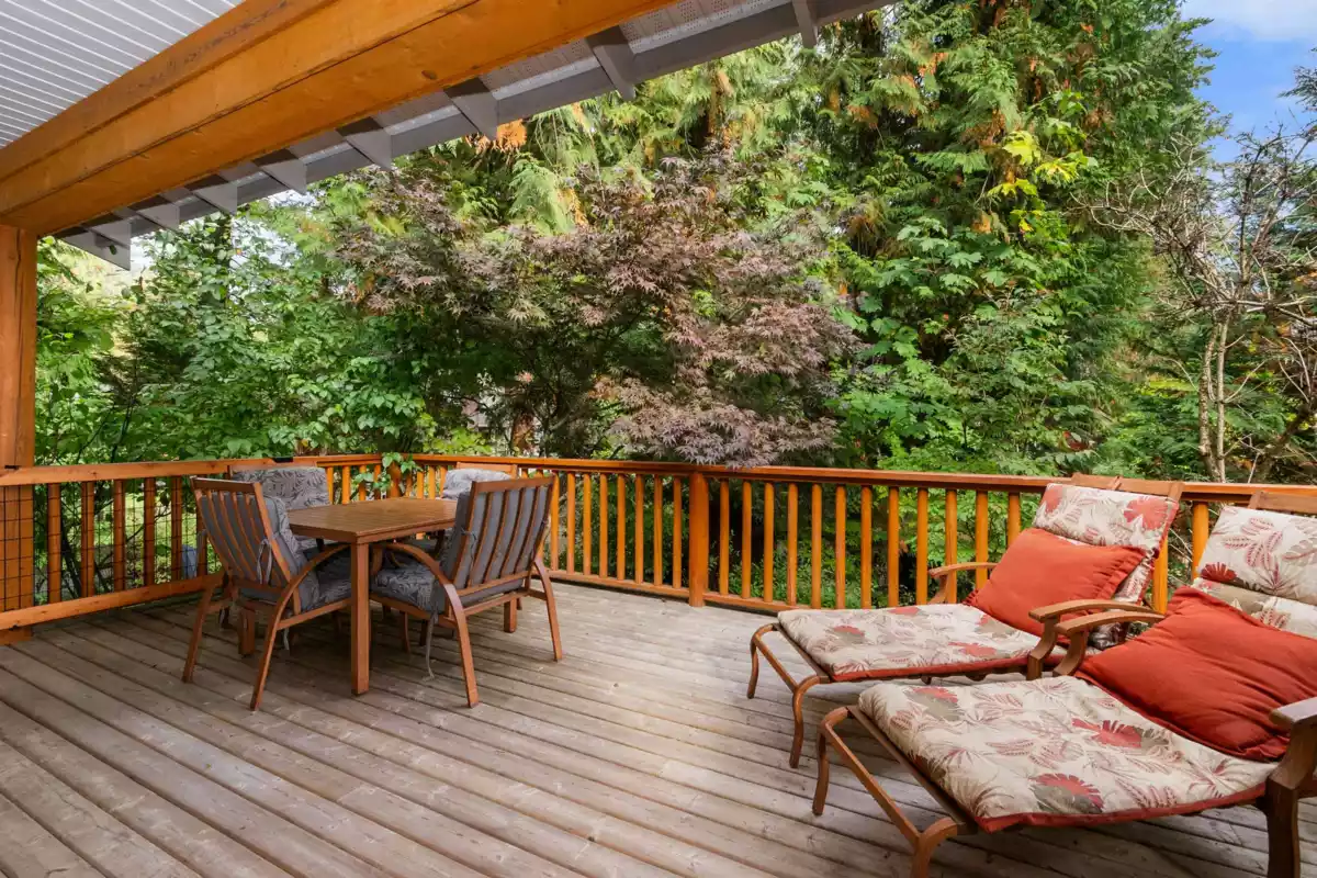 Staircase Photo of 1820 Ravenwood Trail, Lindell Beach, BC