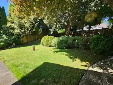 Primary Bedroom Photo of 4263 Atlee Avenue, Burnaby, BC