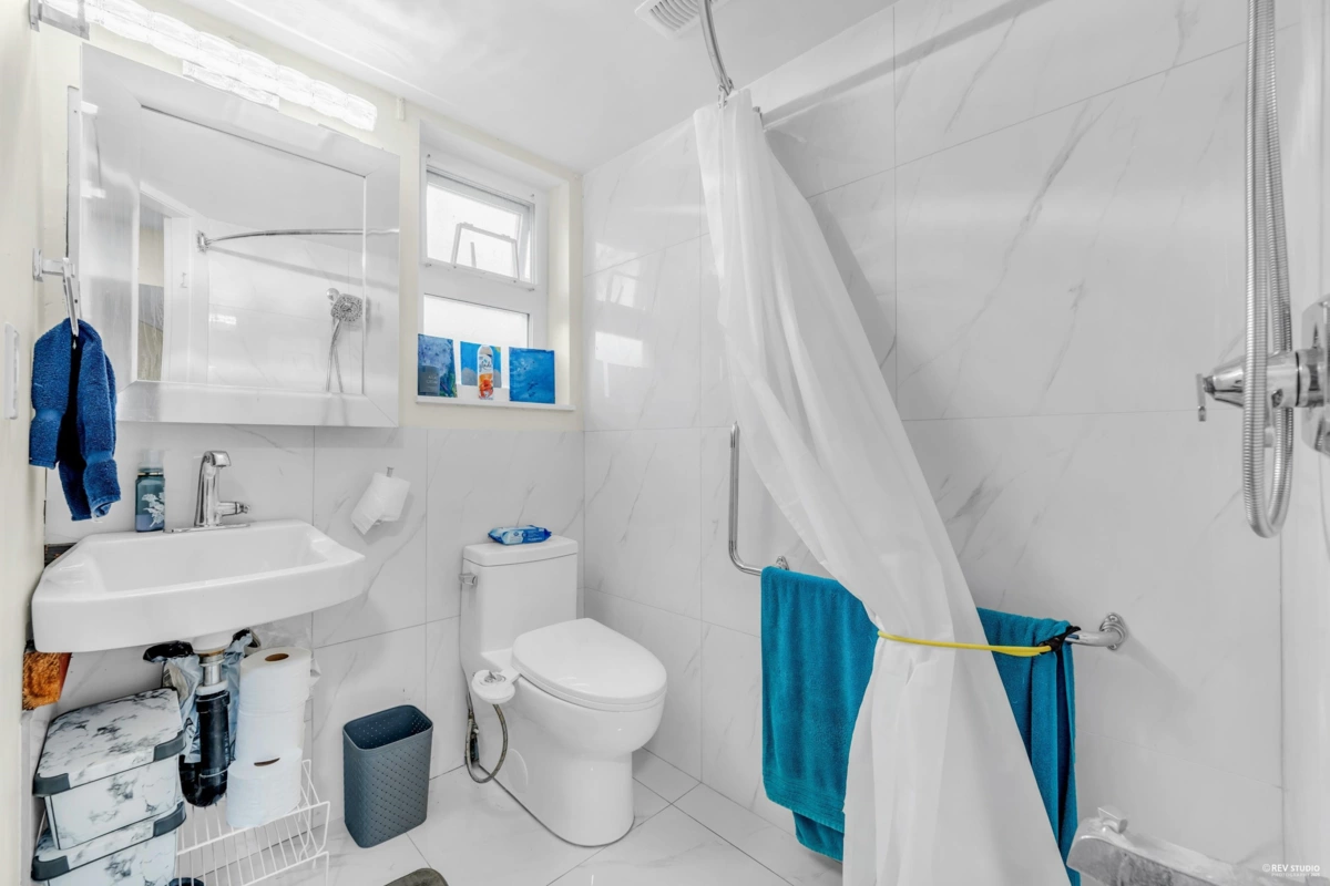 Loft / Bonus Room Photo of 11280 Caravel Court, Richmond, BC