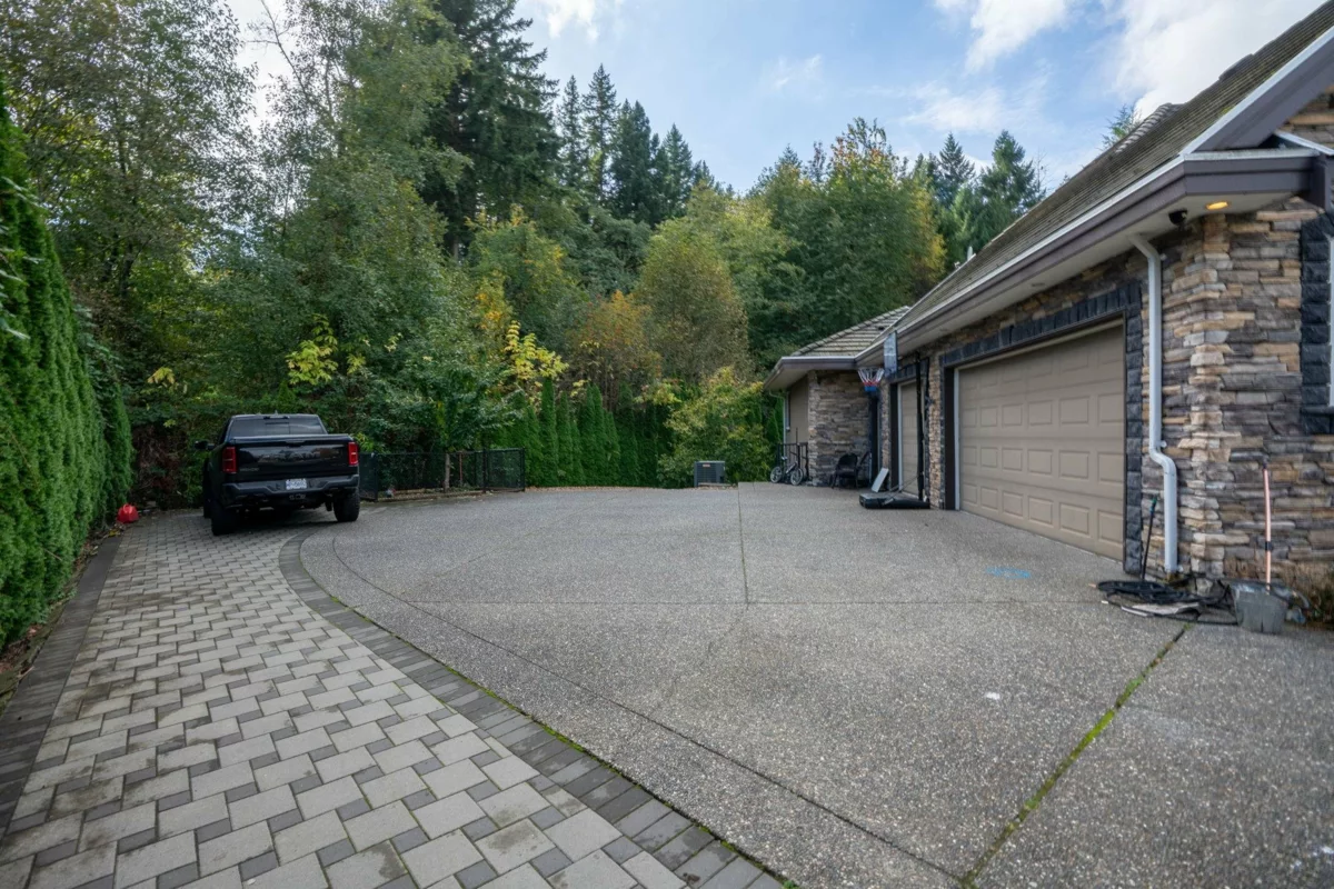 Guest Bathroom Photo of 5479 124b Street, Surrey, BC